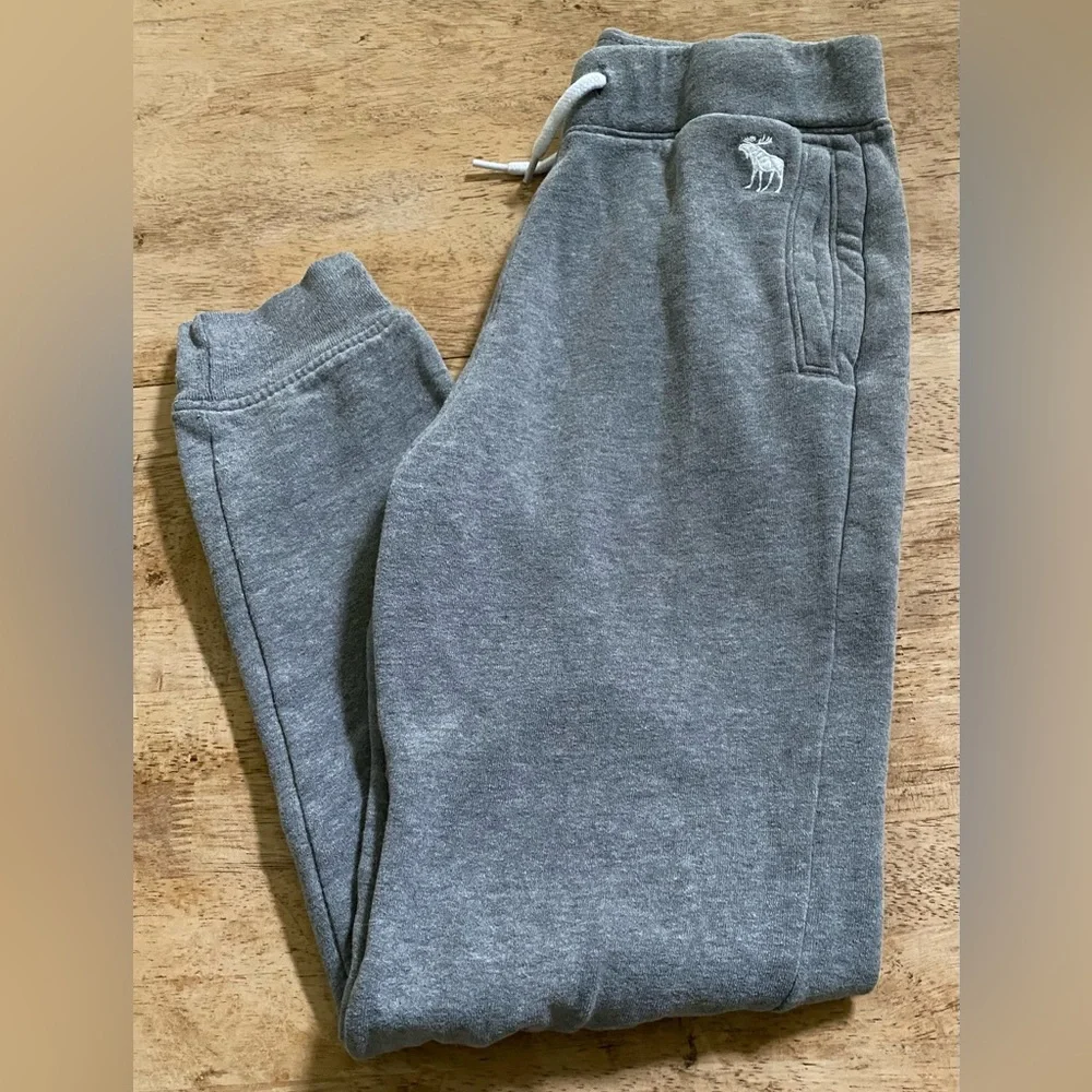 Abercrombie Kids Sz 13/14 Heather Gray Fleece Logo Joggers‎